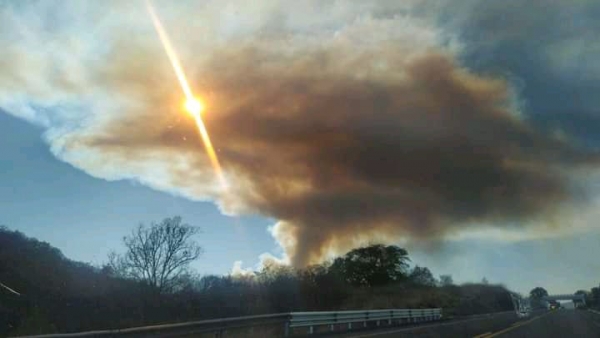 Gigantesco incendio forestal en Santa Rosa de Uruapan ¡Urge apoyo gubernamental!