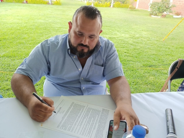 Las Asociaciones Civiles serán incluidas en la estructura de gobierno municipal: Nacho Espinosa