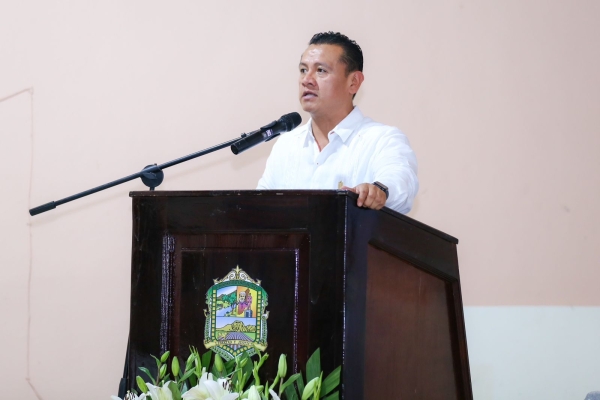 Vocación municipalista de Bedolla se refleja en inversión a Páracuaro: Torres Piña