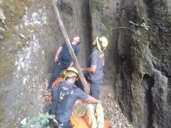 Se accidentan un geólogo y tres comuneros en el bosque de Zacán el cual colinda con el volcán Paricutín; un ejidatario resultó herido