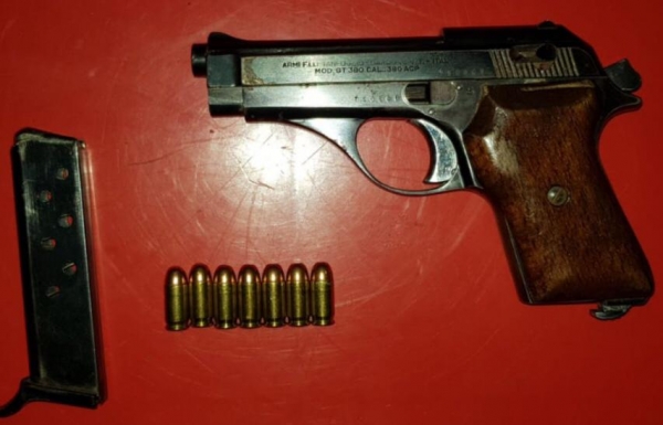 Detenido con arma calibre .380 en Uruapan
