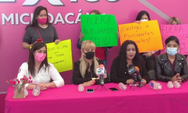Denuncian al director del hospital general de Sahuayo por acoso sexual; Diana Carpio evade el tema