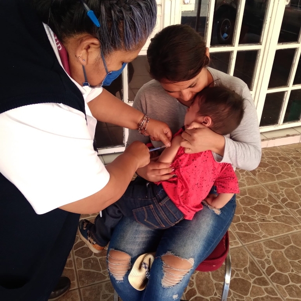 Cuatro puestos de vacunación en la zona norte de Uruapan, este miércoles