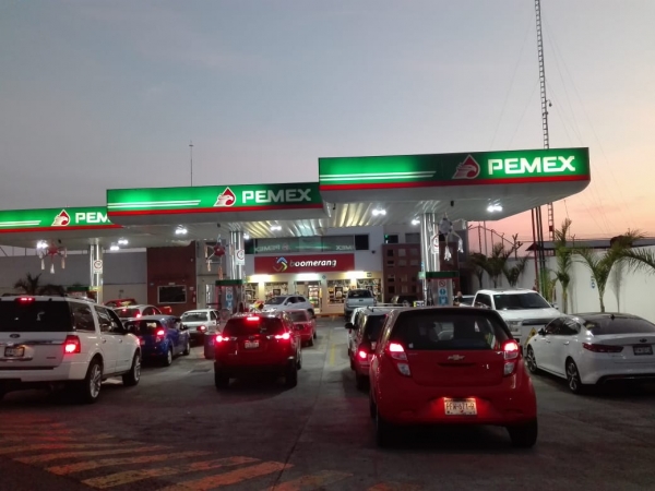 Inicia el suministro de gasolina de forma regular en Uruapan