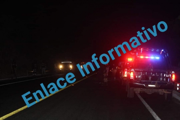 Hombre muerte atropellado, en la autopista a Pátzcuaro, cerca de Pemex