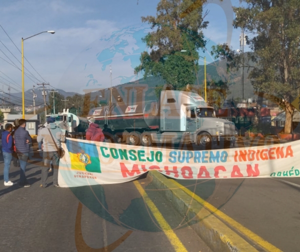 Nuevo bloqueo del Boulevard Industrial en Uruapan