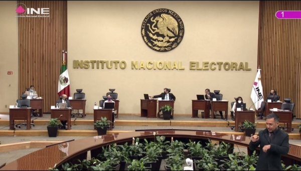 INE aprueba financiamiento de 5 mil 821 millones de pesos para partidos políticos