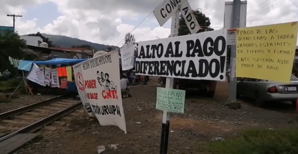 Poder de Base del SNTE-CNTE mantiene plantón en las vías de Caltzontzin, municipio de Uruapan