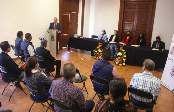 Celebran 38 aniversario del Archivo Municipal de Uruapan