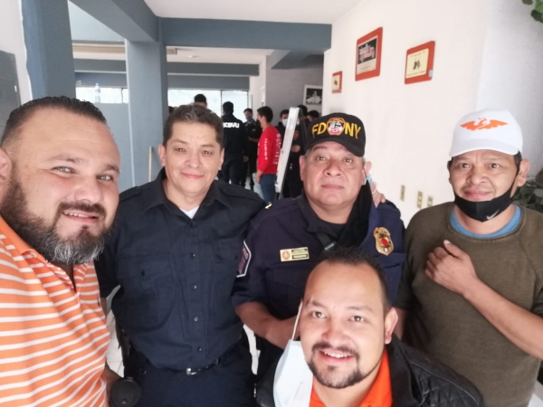 Bomberos Voluntarios de Uruapan se congratulan ante interés de Nacho Espinosa de ayudar a la corporación